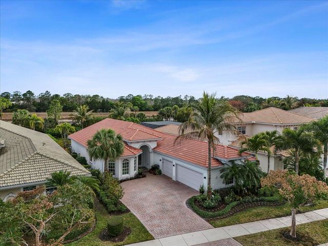 180 Carina Drive, Jupiter, FL 33478
