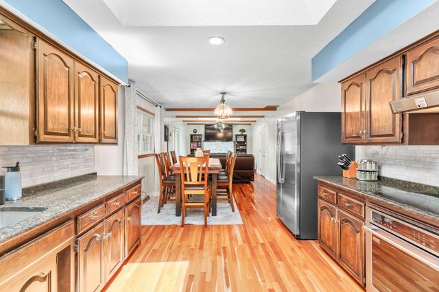 1159 South Belcrest Avenue, Springfield, MO 65804