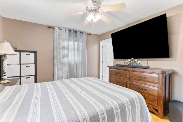 1159 South Belcrest Avenue, Springfield, MO 65804