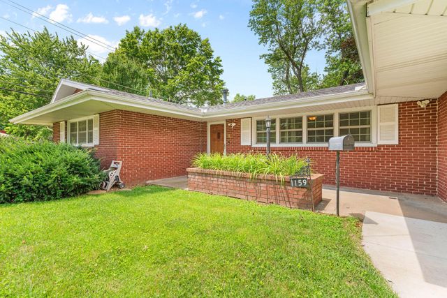 1159 South Belcrest Avenue, Springfield, MO 65804