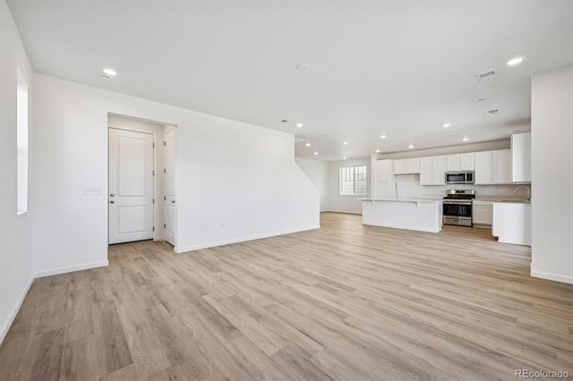 9185 Telluride Court, Commerce City, CO 80022