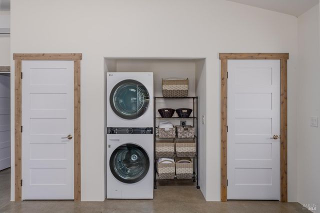 390 Treehaven Ln, Kenwood, CA 95452