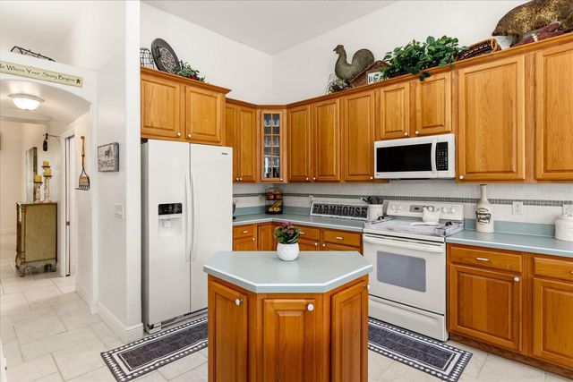 5222 HAMMOCK POINTE COURT, St Cloud, FL 34771