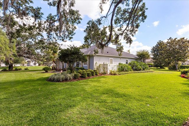 5222 HAMMOCK POINTE COURT, St Cloud, FL 34771