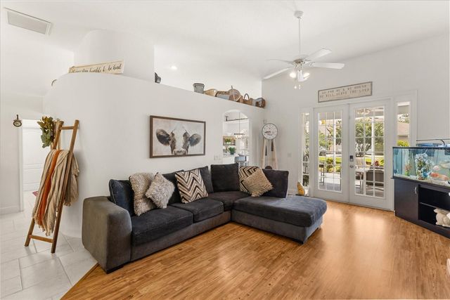 5222 HAMMOCK POINTE COURT, St Cloud, FL 34771