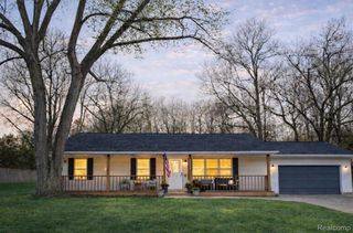 7791 Lavon Drive, Springfield Charter Township, MI 48348