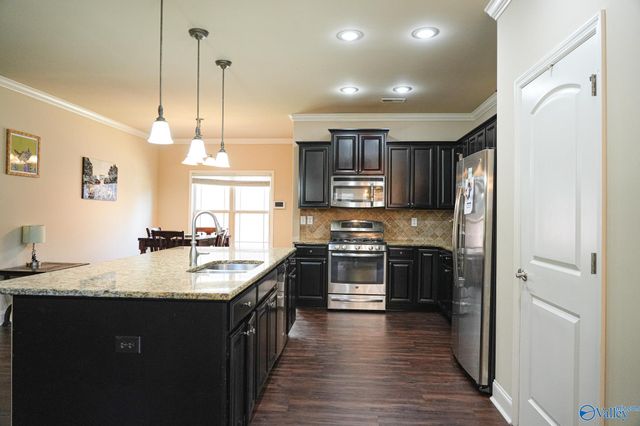 478 E Mossyleaf Drive, Huntsville, AL 35824