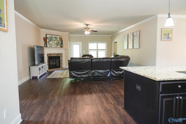 478 E Mossyleaf Drive, Huntsville, AL 35824