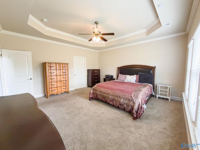 478 E Mossyleaf Drive, Huntsville, AL 35824