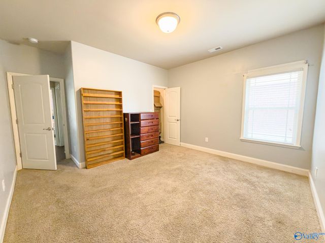 478 E Mossyleaf Drive, Huntsville, AL 35824
