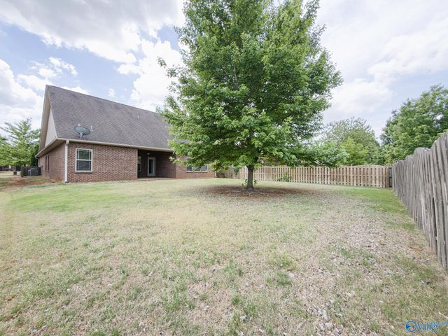 478 E Mossyleaf Drive, Huntsville, AL 35824