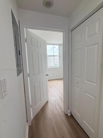 357 Almeria Ave 802, Coral Gables, FL 33134