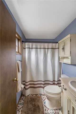 640 Westland Dr, Richland, PA 15044