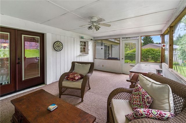 640 Westland Dr, Richland, PA 15044