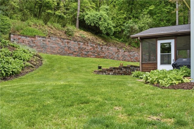 640 Westland Dr, Richland, PA 15044