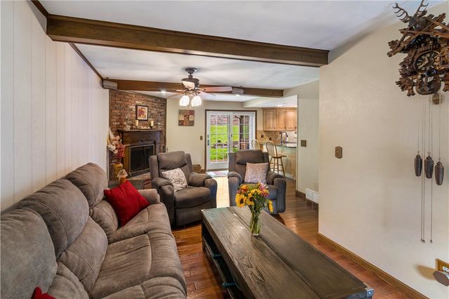 640 Westland Dr, Richland, PA 15044