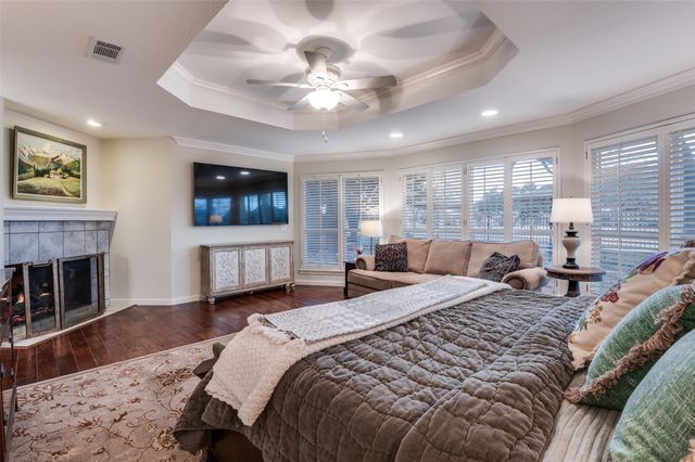 1114 Country Club Court, Mansfield, TX 76063