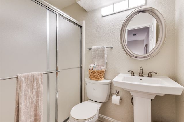 1114 Country Club Court, Mansfield, TX 76063