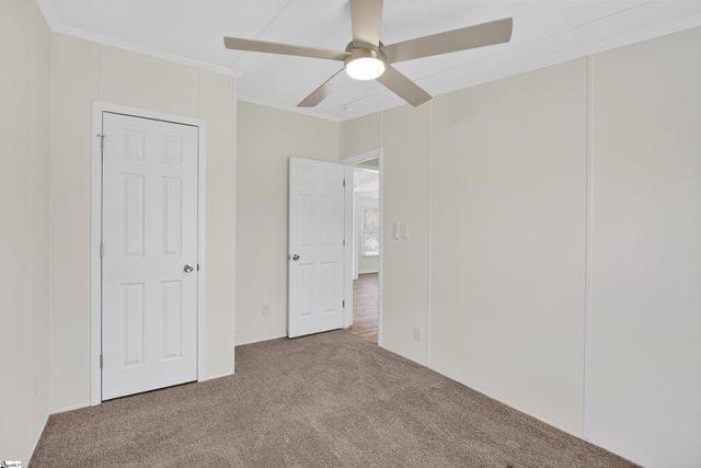 3589 Neely Ferry Road, Laurens, SC 29360