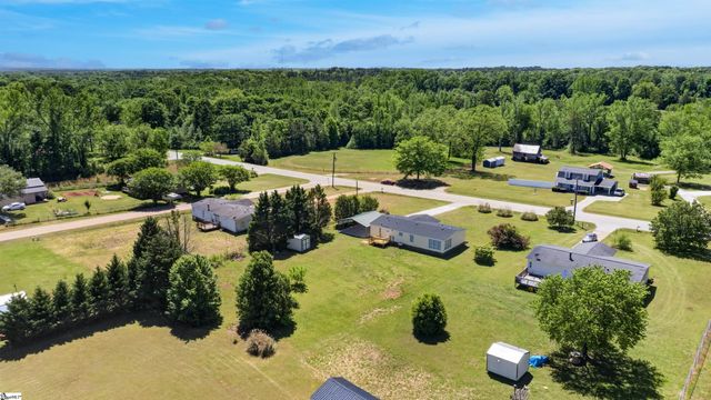 3589 Neely Ferry Road, Laurens, SC 29360