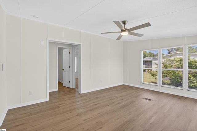 3589 Neely Ferry Road, Laurens, SC 29360