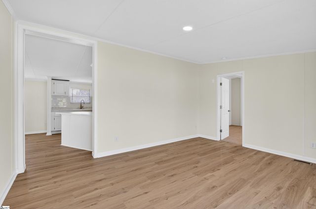 3589 Neely Ferry Road, Laurens, SC 29360