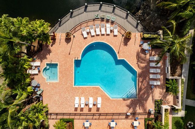 8977 Wiles Road 203, Coral Springs, FL 33067