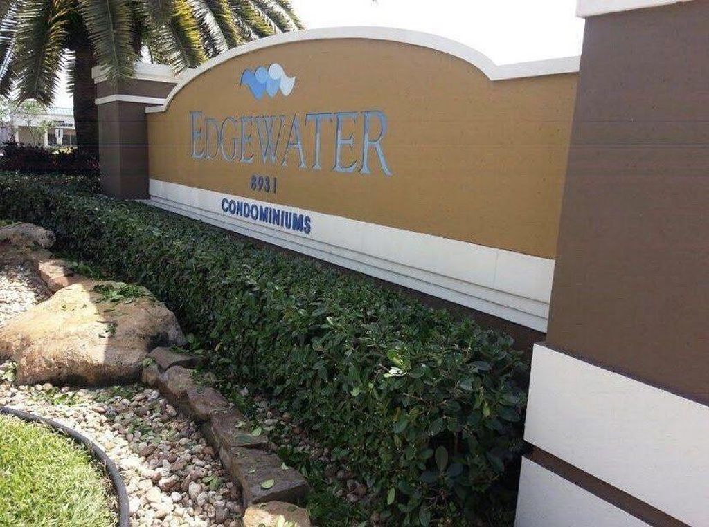 8977 Wiles Road 203, Coral Springs, FL 33067