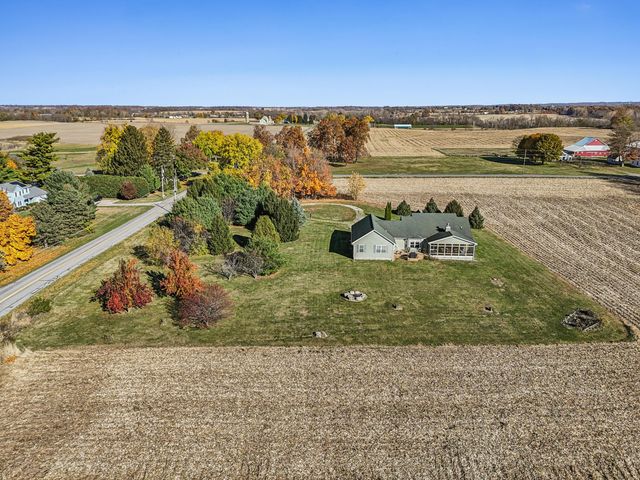 6153 County Road 18, Bellefontaine, OH 43311