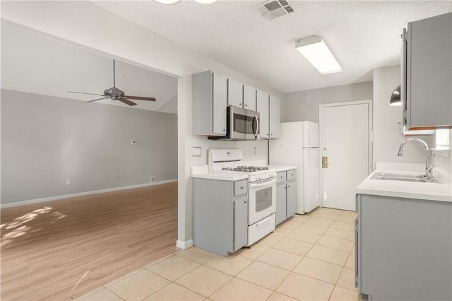 11931 Rosethorn DR, Austin, TX 78758