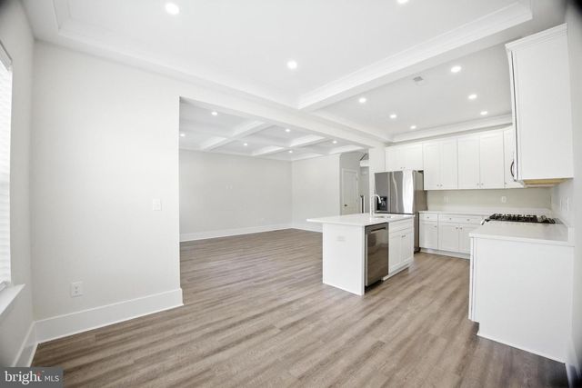 8 KESSEL RUN, Berlin, NJ 08009