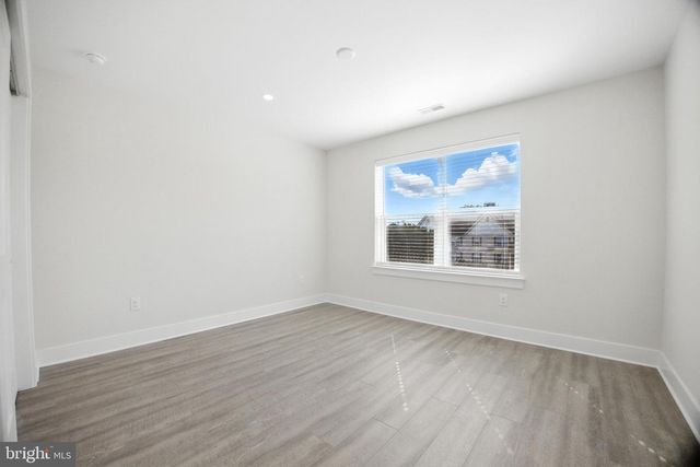 8 KESSEL RUN, Berlin, NJ 08009