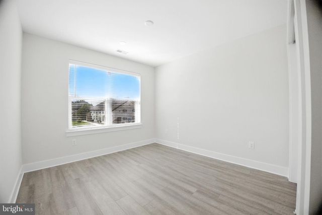 8 KESSEL RUN, Berlin, NJ 08009