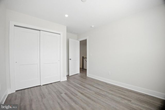 8 KESSEL RUN, Berlin, NJ 08009