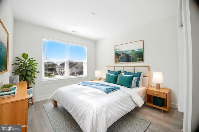 8 KESSEL RUN, Berlin, NJ 08009