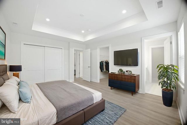 8 KESSEL RUN, Berlin, NJ 08009