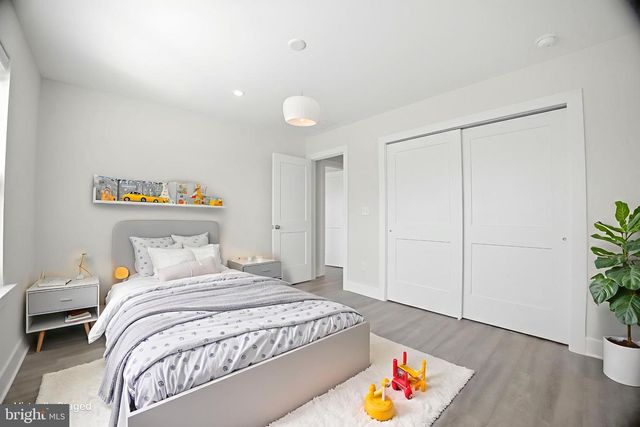8 KESSEL RUN, Berlin, NJ 08009