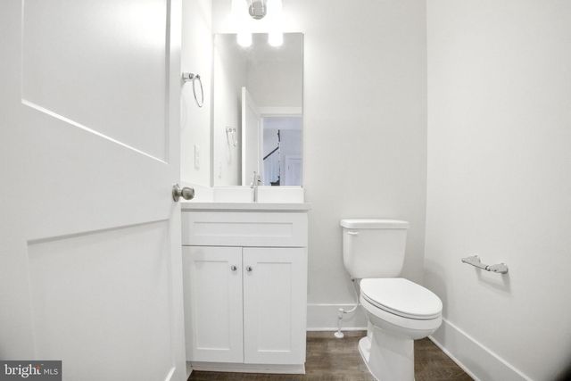 8 KESSEL RUN, Berlin, NJ 08009