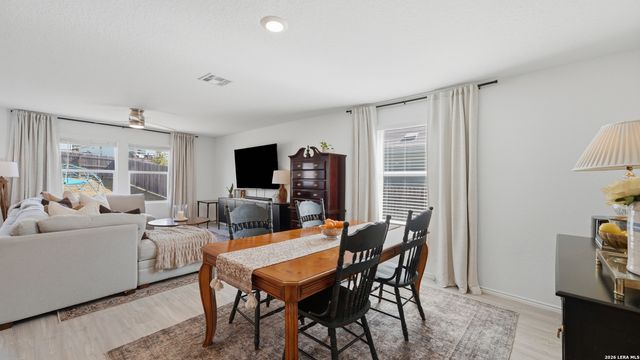 5762 Companion Loop, Bulverde, TX 78163