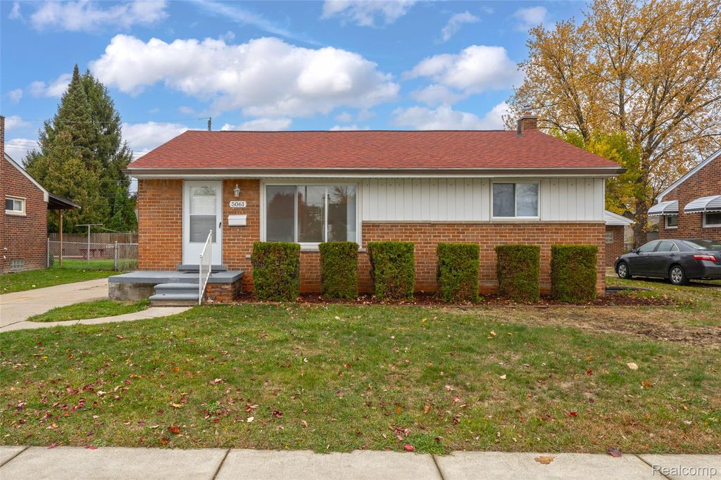 5061 Buchanan Avenue, Warren, MI 48092