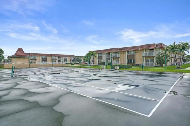 5325 SW 77th Ct 205F, Miami, FL 33155