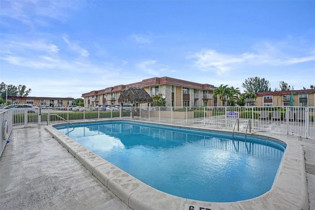 5325 SW 77th Ct 205F, Miami, FL 33155