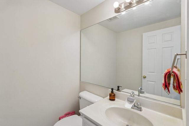 9355 Harrison Street, Des Plaines, IL 60016