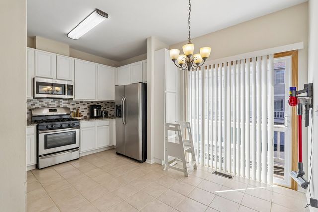9355 Harrison Street, Des Plaines, IL 60016