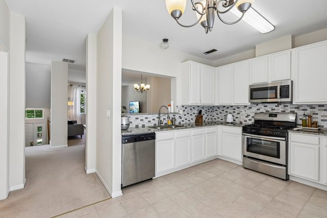 9355 Harrison Street, Des Plaines, IL 60016