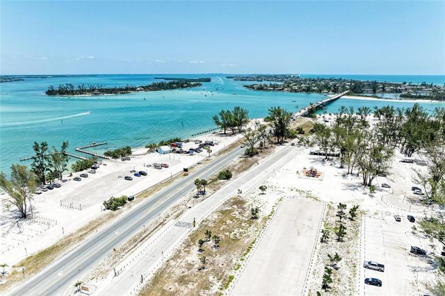 8212 CALLAHAN AVENUE, Bradenton, FL 34210
