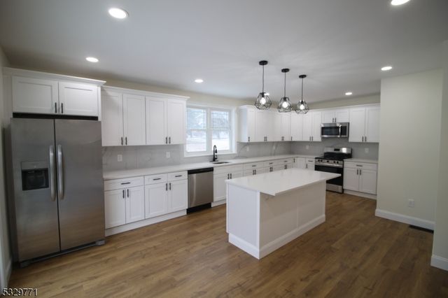 406 Skillman Rd, Montgomery Twp., NJ 08558