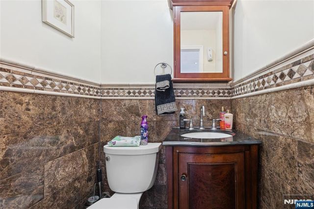 205 Summit Avenue, Bogota, NJ 07603