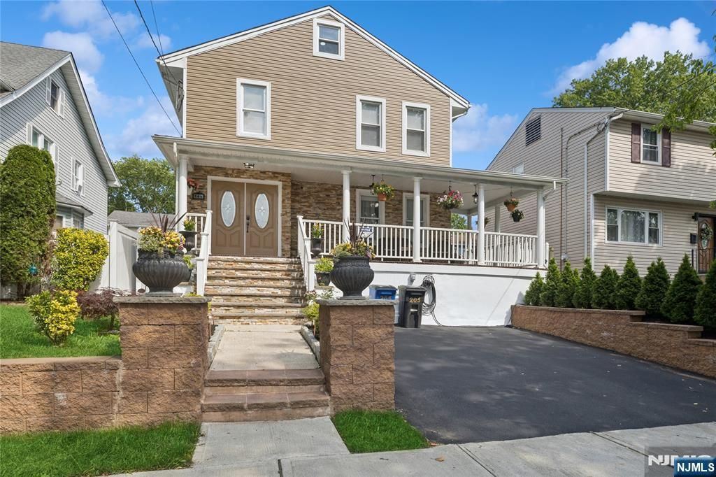 205 Summit Avenue, Bogota, NJ 07603