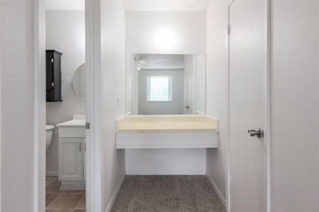 2201 Mission Hill CIR 4, Austin, TX 78741